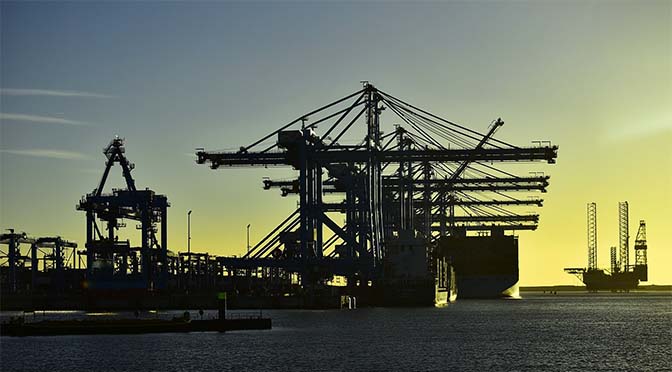 Overslag haven Rotterdam op vrijwel zelfde niveau vorig jaar